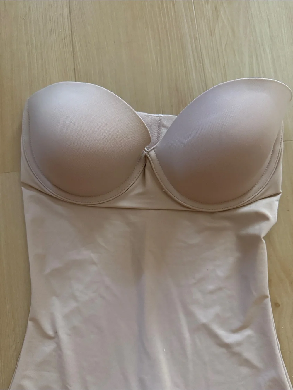 RED HOT by SPANX® WOMENS SHAPEWEAR FINISH STRAPLESS CUPPED MID THIGH BODYSUIT SM
